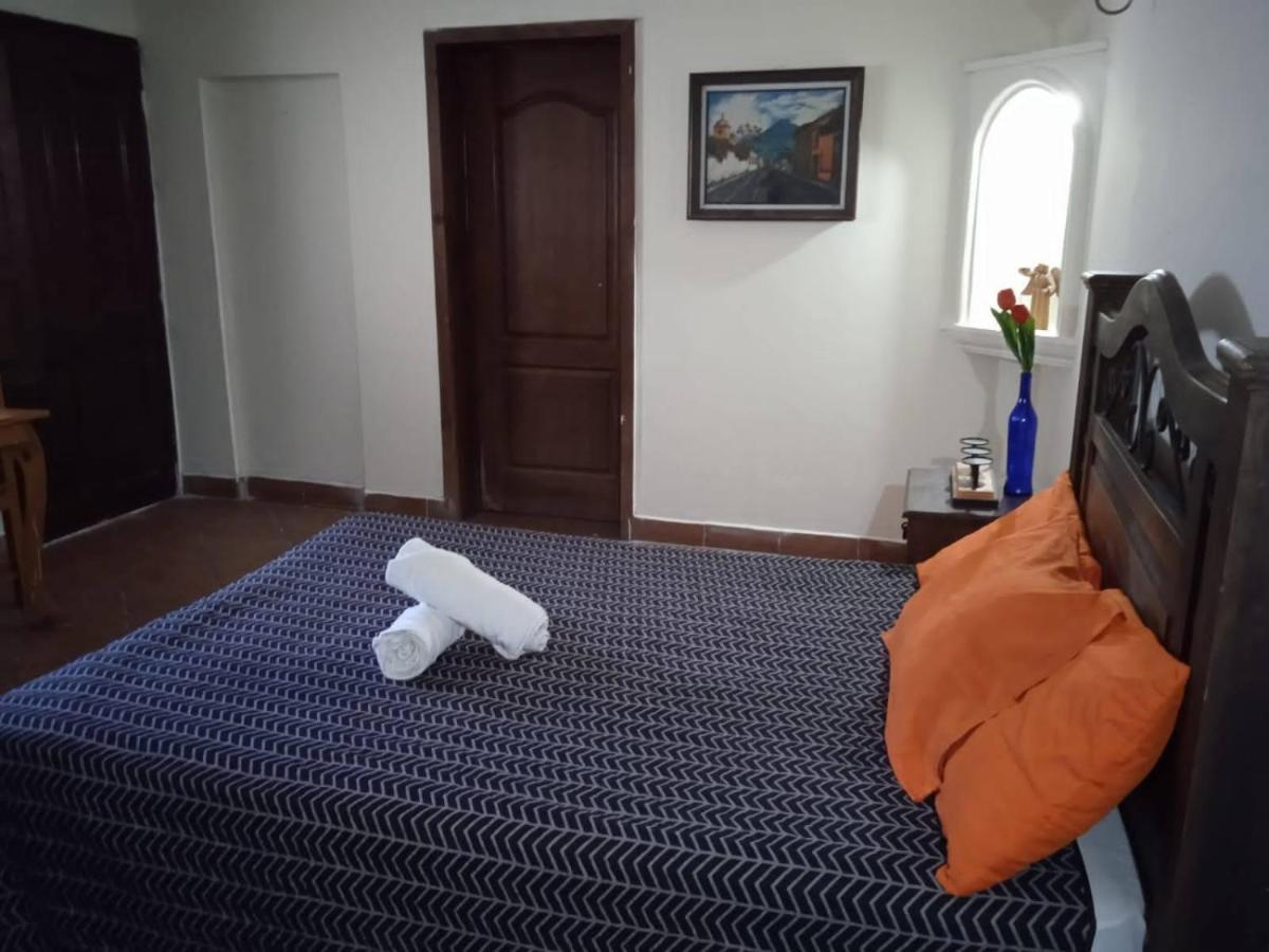 Huellas Hostal Antigua Dış mekan fotoğraf