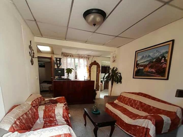 Huellas Hostal Antigua Dış mekan fotoğraf