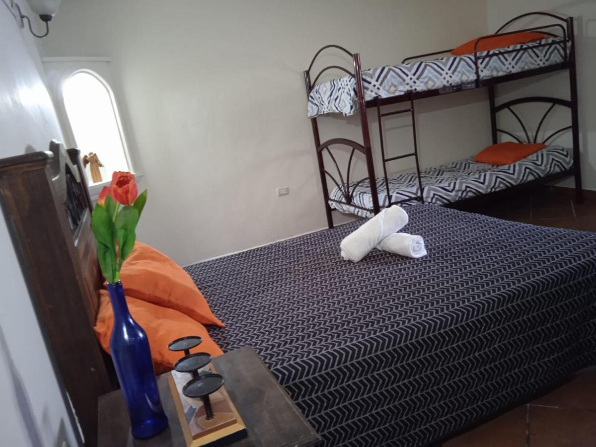 Huellas Hostal Antigua Dış mekan fotoğraf