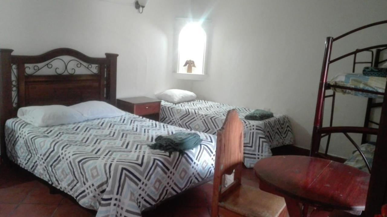 Huellas Hostal Antigua Dış mekan fotoğraf