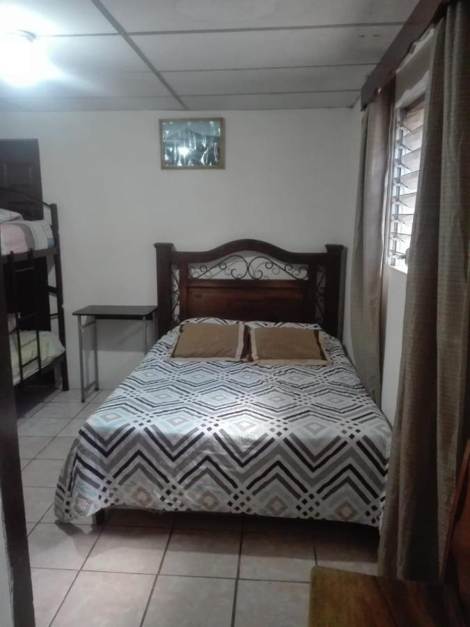 Huellas Hostal Antigua Dış mekan fotoğraf